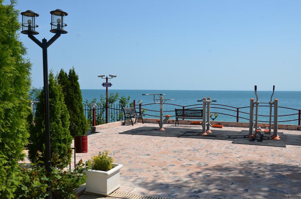 Single Private Apartments In Marina View Fort Beach Sveti Vlas Exterior foto